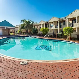 Country Comfort 4* Perth