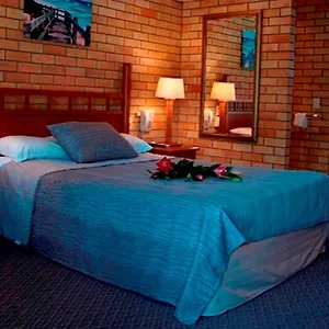 Airport Motel
